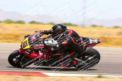 media/Apr-30-2023-CRA (Sun) [[020fcf5d43]]/Race 3-1000 Amateur Supersport/